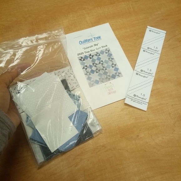 New Quilters Trek Colorado Sky 2020 True Blue Quilt Block Kit - Picture 2 of 4